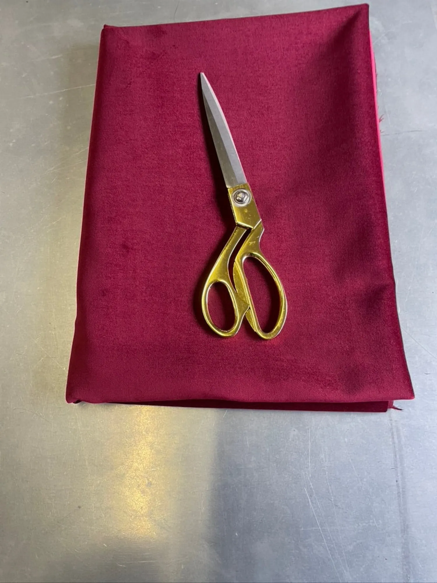 142cm wide BURGUNDY  Cotton Dressmaking Velvet / Velveteen - Light Weight - 230  gsm - 142 cms