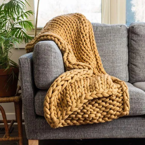 Chunky Knit Throw ~ Camel